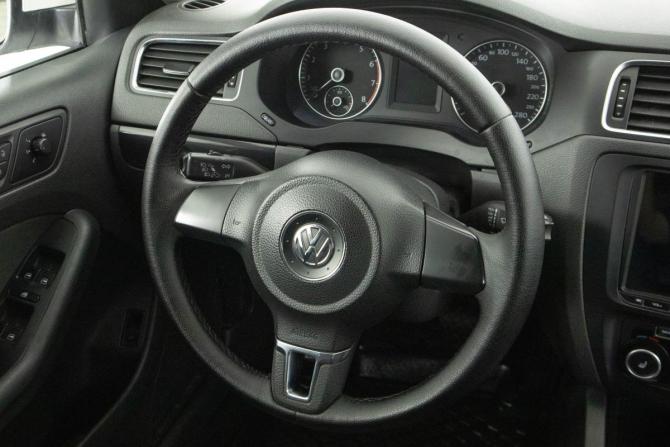Volkswagen Jetta VI с пробегом 2012 года, цена 639 000 рублей, 300254 км, седан, Автокод Объявления