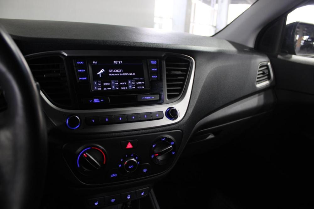 Hyundai Solaris II Санкт-Петербург  - изображение 16