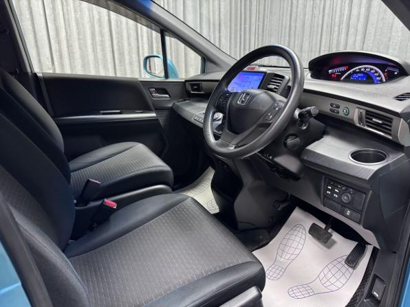 Honda Freed I Рестайлинг с пробегом 2012 года, цена 1 250 000 рублей, 159534 км, компактвэн, Автокод Объявления