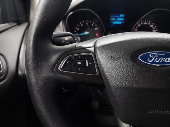Ford Focus III Рестайлинг с пробегом 2015 года, цена 1 010 000 рублей, 140000 км, седан, Автокод Объявления
