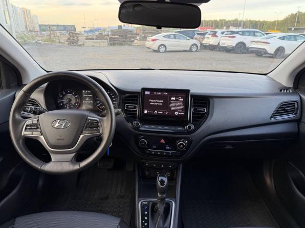 Hyundai Solaris II Рестайлинг с пробегом 2021 года, цена 1 445 000 рублей, 114000 км, седан, Автокод Объявления