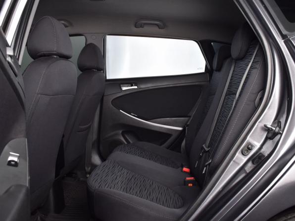 Hyundai Solaris I Рестайлинг с пробегом 2015 года, цена 849 995 рублей, 177608 км, хэтчбек, Автокод Объявления