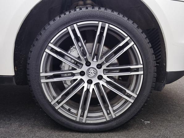Porsche Macan I с пробегом 2014 года, цена 2 079 000 рублей, 129234 км, внедорожник, Автокод Объявления