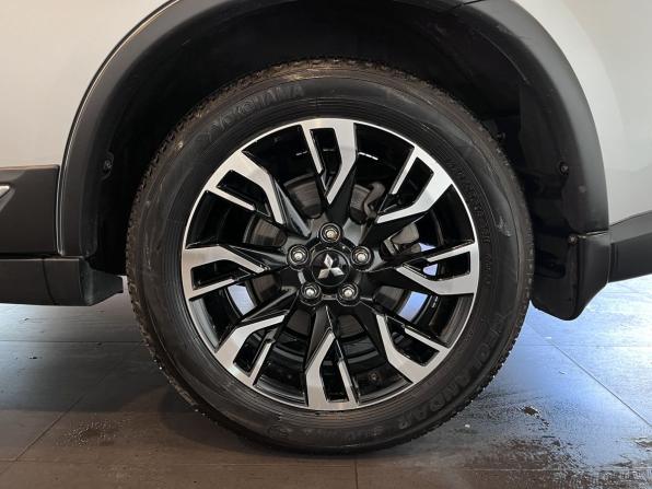 Mitsubishi Outlander III Рестайлинг 3 с пробегом 2021 года, цена 2 740 000 рублей, 36650 км, внедорожник, Автокод Объявления