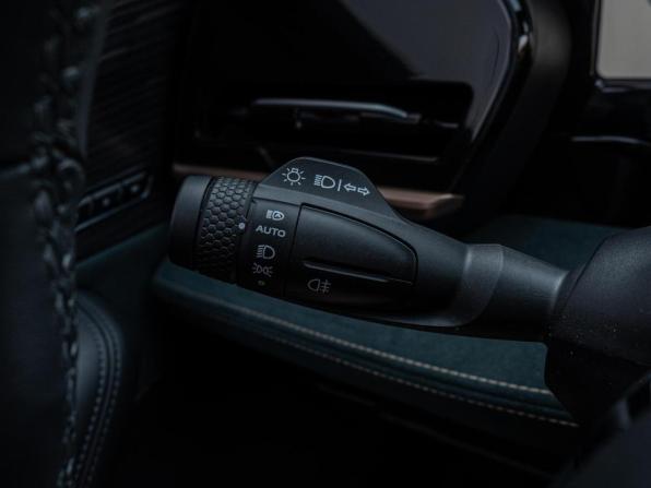 Geely Monjaro I с пробегом 2023 года, цена 3 470 000 рублей, 25623 км, внедорожник, Автокод Объявления