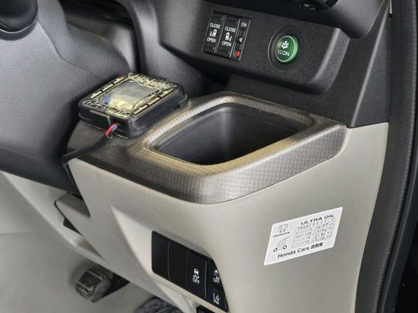 Honda Stepwgn V с пробегом 2016 года, цена 1 799 000 рублей, 141488 км, минивэн, Автокод Объявления