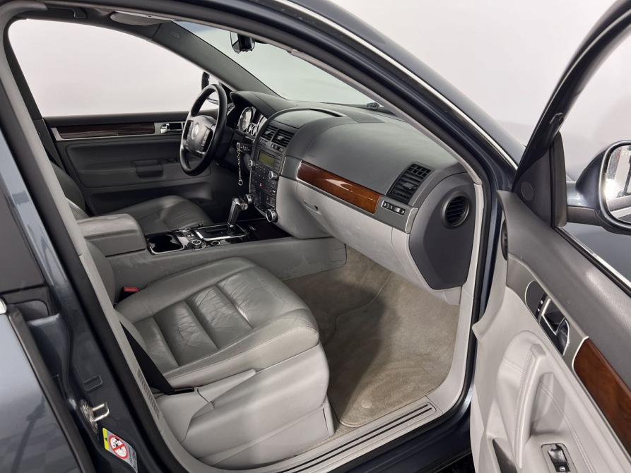 Volkswagen Touareg I Рестайлинг Калининград  - изображение 12