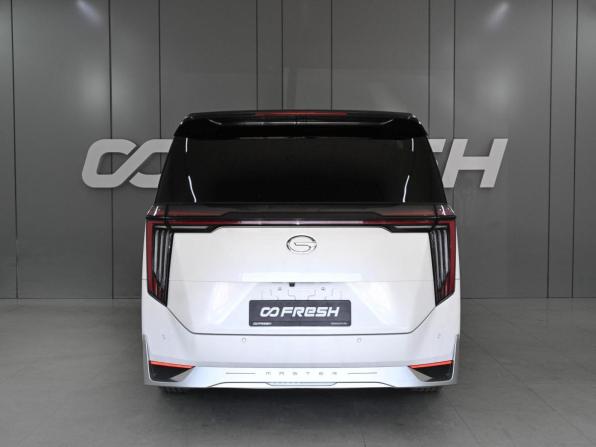 GAC M8 с пробегом 2024 года, цена 4 090 000 рублей, 38108 км, минивэн, Автокод Объявления
