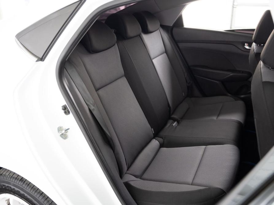 Hyundai Solaris II Ростов-на-Дону  - изображение 17