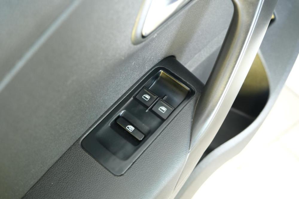 Volkswagen Polo V Омск  - изображение 9