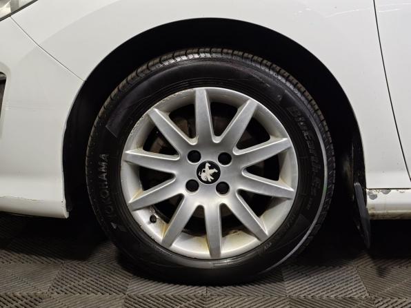 Peugeot 308 I Рестайлинг с пробегом 2011 года, цена 439 000 рублей, 181410 км, хэтчбек, Автокод Объявления