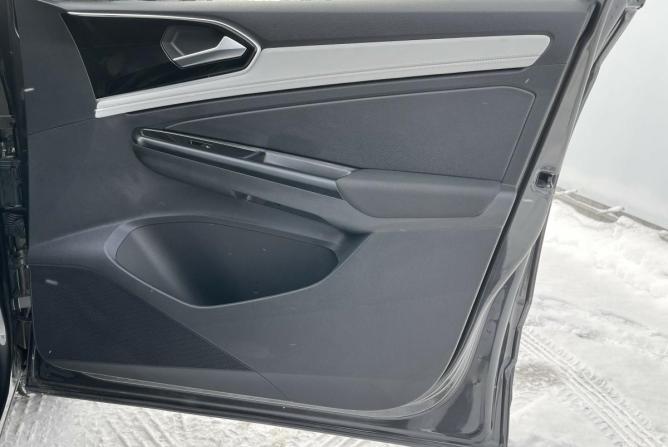 Jetta VS5 I Рестайлинг с пробегом 2023 года, цена 2 625 000 рублей, 329 км, внедорожник, Автокод Объявления