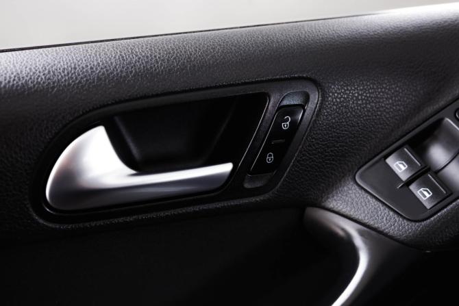 Volkswagen Tiguan I Рестайлинг с пробегом 2014 года, цена 1 639 000 рублей, 137500 км, внедорожник, Автокод Объявления