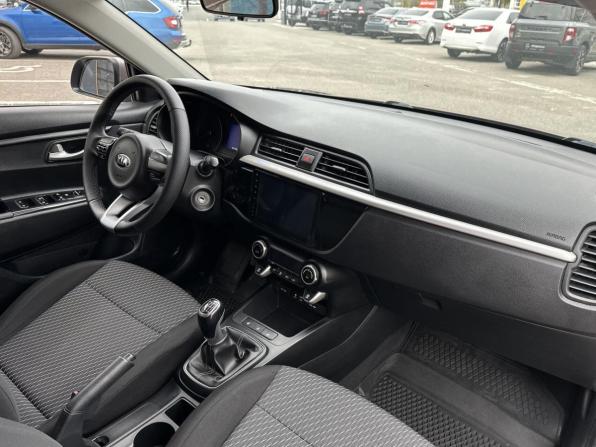 Kia Rio IV с пробегом 2018 года, цена 1 375 000 рублей, 157441 км, хэтчбек, Автокод Объявления