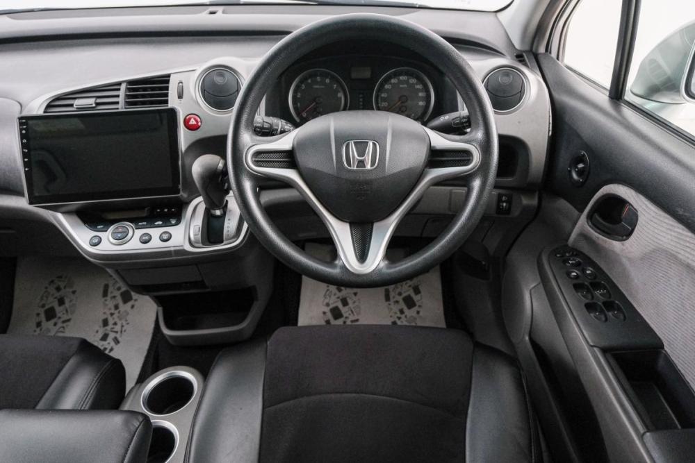 Honda Stream II Рестайлинг Красноярск  - изображение 15