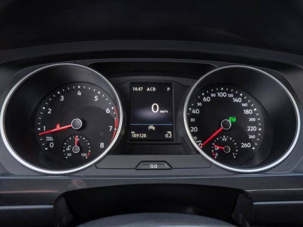 Volkswagen Tiguan II Рестайлинг с пробегом 2021 года, цена 1 999 000 рублей, 189128 км, внедорожник, Автокод Объявления