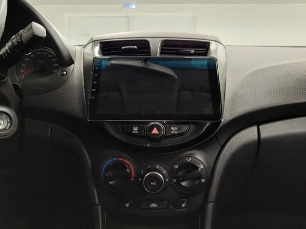Hyundai Solaris I Рестайлинг с пробегом 2015 года, цена 960 000 рублей, 153853 км, хэтчбек, Автокод Объявления