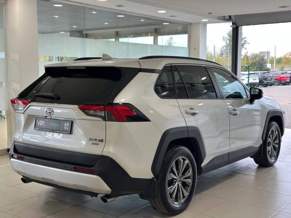 Toyota RAV4 V (XA50) с пробегом 2023 года, цена 3 747 000 рублей, 26315 км, внедорожник, Автокод Объявления