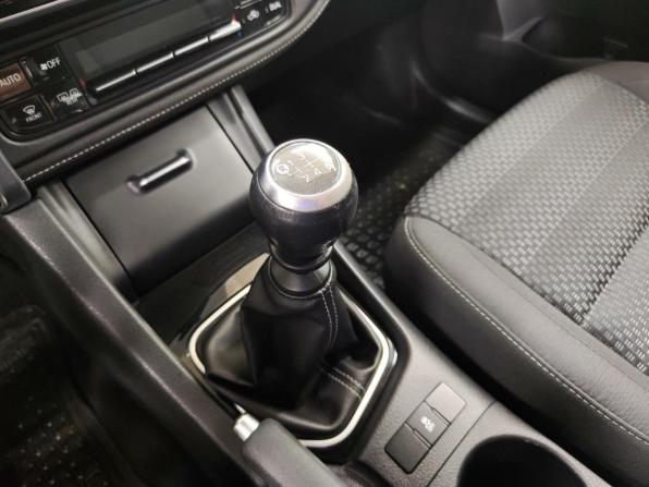 Toyota Corolla XI (E160 E170 E180) Рестайлинг 1 с пробегом 2018 года, цена 1 717 200 рублей, 126325 км, седан, Автокод Объявления