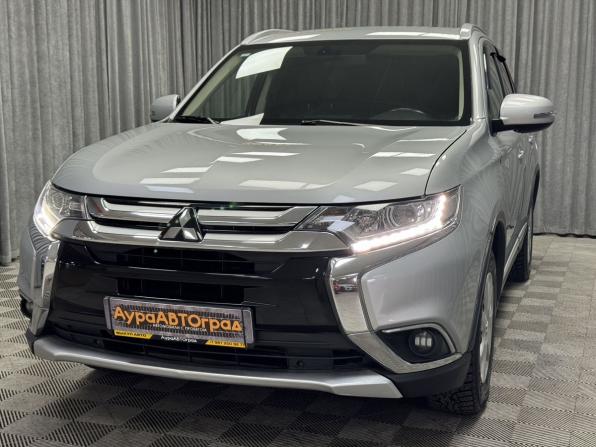 Mitsubishi Outlander III Рестайлинг 2 с пробегом 2015 года, цена 1 780 000 рублей, 185672 км, внедорожник, Автокод Объявления