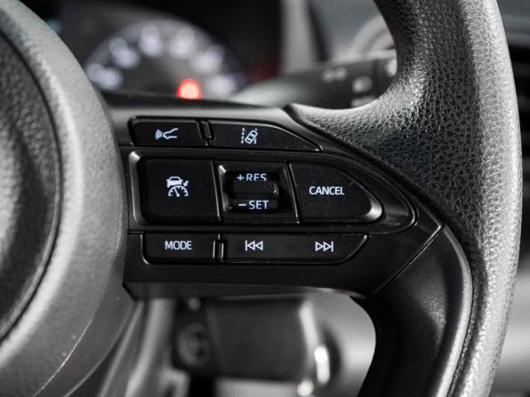 Toyota Yaris IV с пробегом 2021 года, цена 1 299 500 рублей, 53750 км, хэтчбек, Автокод Объявления