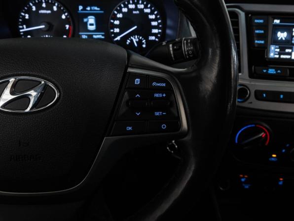 Hyundai Solaris II с пробегом 2019 года, цена 1 537 000 рублей, 96997 км, седан, Автокод Объявления