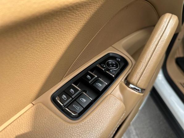 Porsche Cayenne II (958) с пробегом 2012 года, цена 2 160 000 рублей, 192000 км, внедорожник, Автокод Объявления