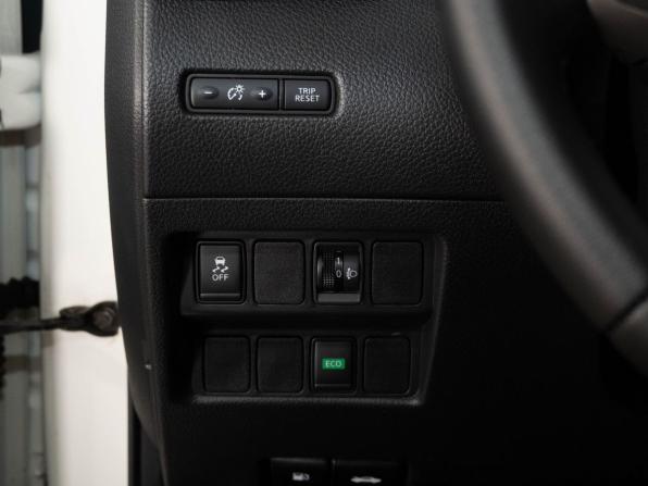 Nissan Qashqai II с пробегом 2017 года, цена 1 724 000 рублей, 139781 км, внедорожник, Автокод Объявления