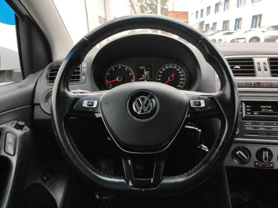 Volkswagen Polo V Рестайлинг Санкт-Петербург  - изображение 18