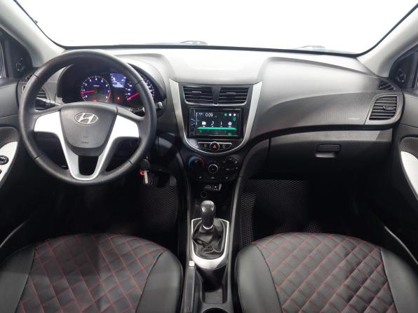 Hyundai Solaris I с пробегом 2012 года, цена 540 000 рублей, 289000 км, седан, Автокод Объявления