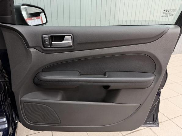 Ford Focus II с пробегом 2006 года, цена 459 000 рублей, 242262 км, седан, Автокод Объявления