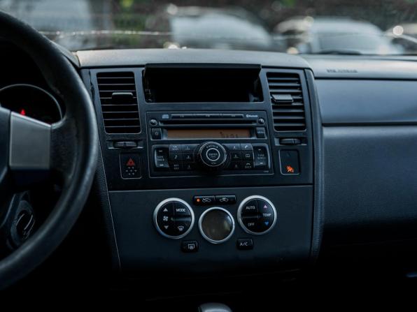 Nissan Tiida I с пробегом 2008 года, цена 548 001 рубль, 254164 км, хэтчбек, Автокод Объявления