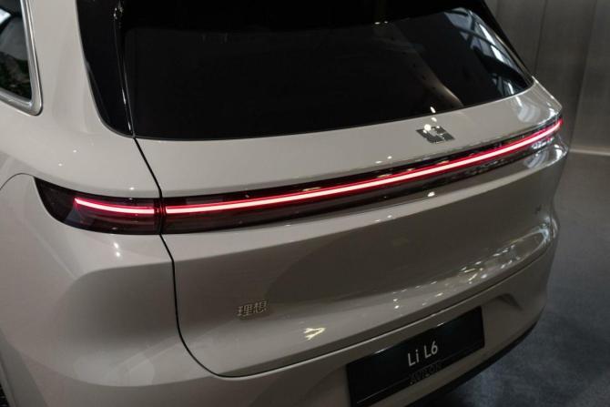 Новый Li Auto (Lixiang) L6 2025 года, цена 8 190 000 рублей, внедорожник, Автокод Объявления