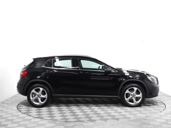 Mercedes-Benz GLA I (X156) Рестайлинг с пробегом 2019 года, цена 2 249 000 рублей, 84500 км, внедорожник, Автокод Объявления