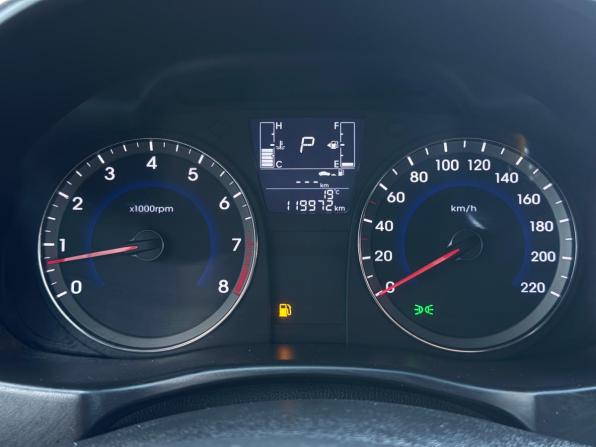 Hyundai Solaris I Рестайлинг с пробегом 2015 года, цена 1 130 000 рублей, 119972 км, седан, Автокод Объявления