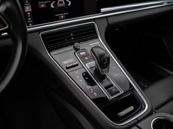 Porsche Panamera II Рестайлинг с пробегом 2021 года, цена 10 999 000 рублей, 40395 км, лифтбек, Автокод Объявления