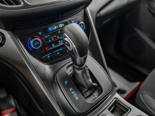 Ford Kuga II Рестайлинг с пробегом 2019 года, цена 1 700 000 рублей, 77953 км, внедорожник, Автокод Объявления