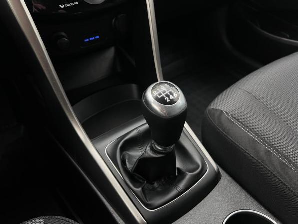 Hyundai i30 II с пробегом 2014 года, цена 979 000 рублей, 165447 км, хэтчбек, Автокод Объявления
