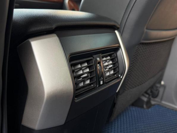 Toyota Land Cruiser Prado 150 Series с пробегом 2011 года, цена 2 590 000 рублей, 261350 км, внедорожник, Автокод Объявления