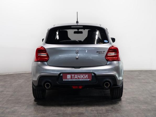 Suzuki Swift V с пробегом 2018 года, цена 1 560 000 рублей, 76426 км, хэтчбек, Автокод Объявления