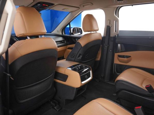 Kia Carnival IV с пробегом 2022 года, цена 3 499 798 рублей, 140096 км, минивэн, Автокод Объявления
