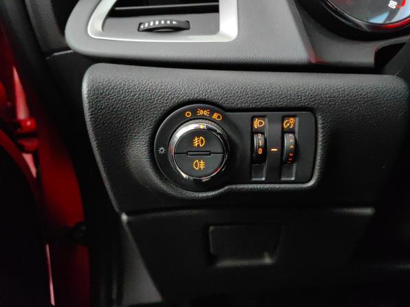 Opel Astra J Рестайлинг с пробегом 2013 года, цена 828 000 рублей, 113000 км, седан, Автокод Объявления