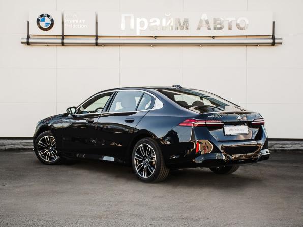 BMW 5 серии VIII (G60/G61/G68) с пробегом 2025 года, цена 8 690 000 рублей, 16 км, седан, Автокод Объявления