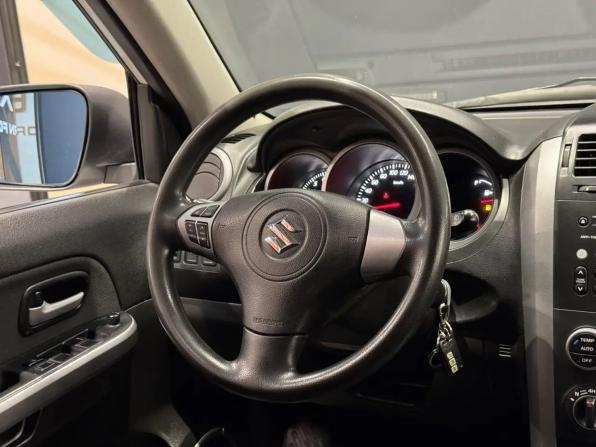 Suzuki Grand Vitara II Рестайлинг с пробегом 2010 года, цена 1 260 000 рублей, 147000 км, внедорожник, Автокод Объявления