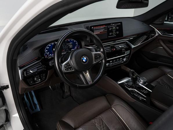 BMW 5 серии VII (G30/G31/G38) Рестайлинг с пробегом 2021 года, цена 4 650 000 рублей, 103427 км, седан, Автокод Объявления