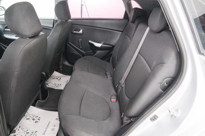 Kia Rio III с пробегом 2015 года, цена 799 000 рублей, 254000 км, хэтчбек, Автокод Объявления