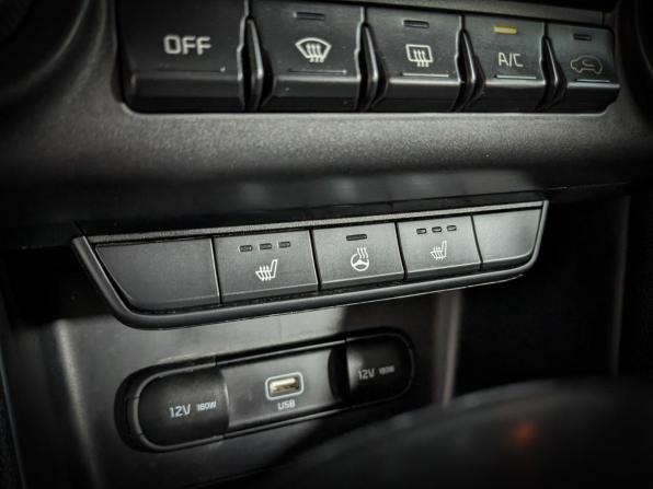 Kia Sportage IV Рестайлинг с пробегом 2021 года, цена 2 999 500 рублей, 31200 км, внедорожник, Автокод Объявления