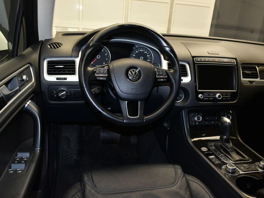 Volkswagen Touareg II Рестайлинг Москва  - изображение 13