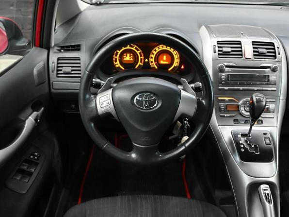 Toyota Auris I с пробегом 2007 года, цена 700 000 рублей, 184551 км, хэтчбек, Автокод Объявления