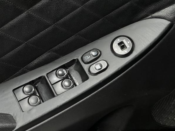 Hyundai Solaris I с пробегом 2012 года, цена 800 000 рублей, 237415 км, седан, Автокод Объявления